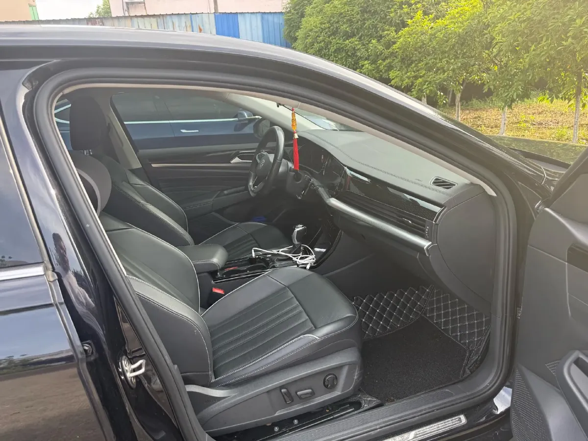 2022 Skoda Kodiak GT 2.0T 186HP L4 7DCT,autocango,china used car exporter,china ev exporter,chinese used car exporter,chinese used ev exporter