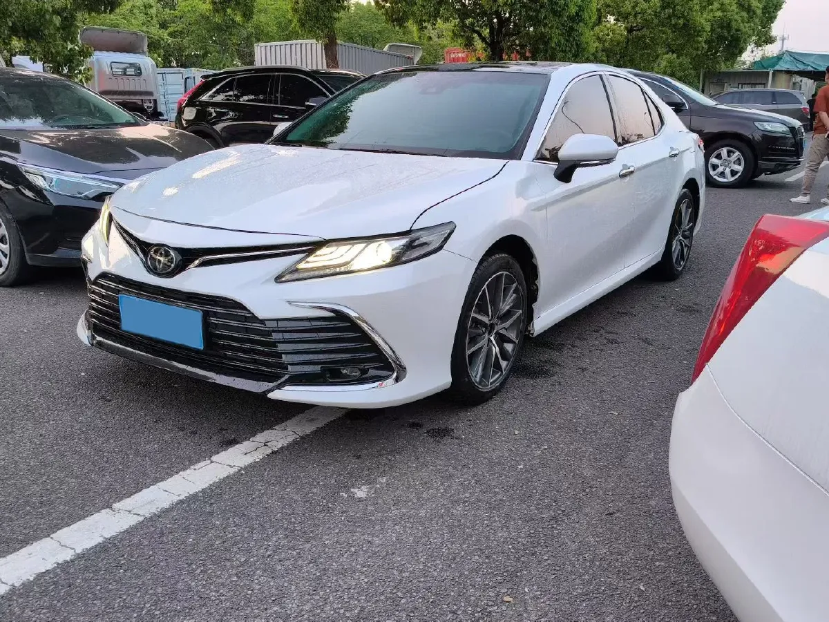 2021 Toyota Camry 2.5L 209HP L4 8AT,autocango,china used car exporter,china ev exporter,chinese used car exporter,chinese used ev exporter