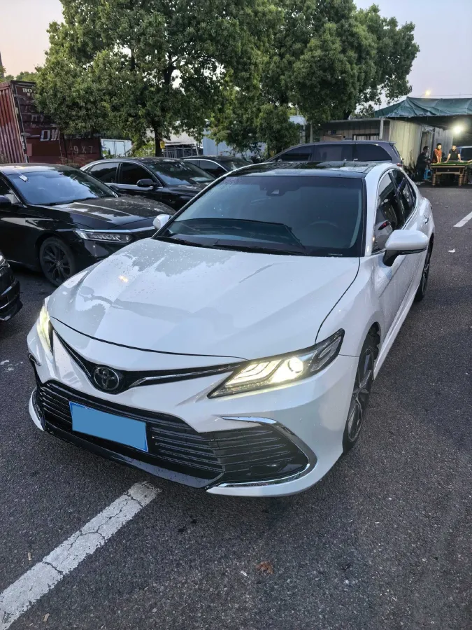 2021 Toyota Camry 2.5L 209HP L4 8AT,autocango,china used car exporter,china ev exporter,chinese used car exporter,chinese used ev exporter