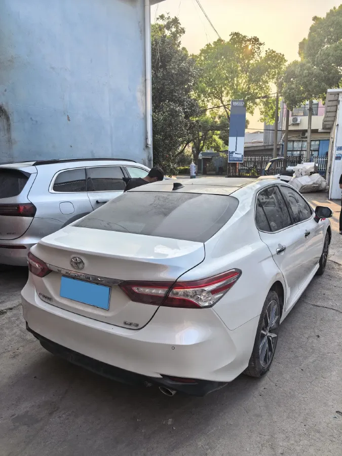 2021 Toyota Camry 2.5L 209HP L4 8AT,autocango,china used car exporter,china ev exporter,chinese used car exporter,chinese used ev exporter