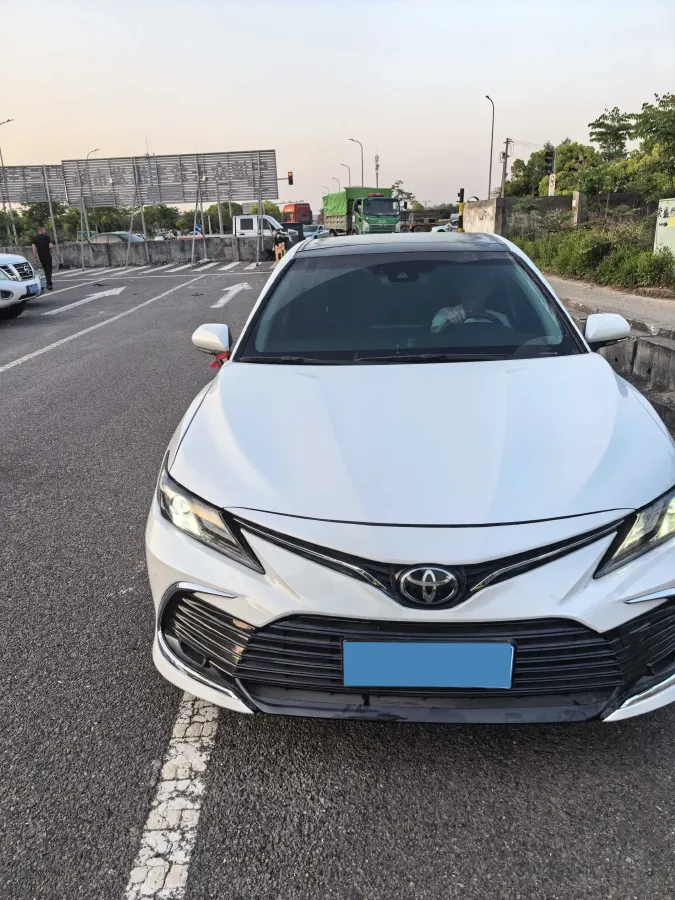 2021 Toyota Camry 2.5L 209HP L4 8AT,autocango,china used car exporter,china ev exporter,chinese used car exporter,chinese used ev exporter