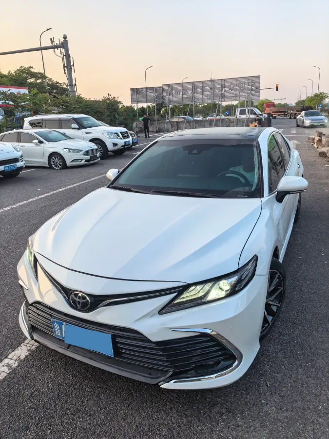 2021 Toyota Camry 2.5L 209HP L4 8AT,autocango,china used car exporter,china ev exporter,chinese used car exporter,chinese used ev exporter