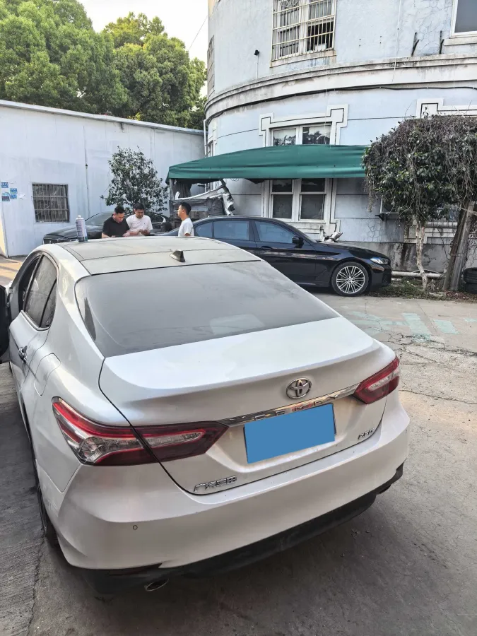 2021 Toyota Camry 2.5L 209HP L4 8AT,autocango,china used car exporter,china ev exporter,chinese used car exporter,chinese used ev exporter