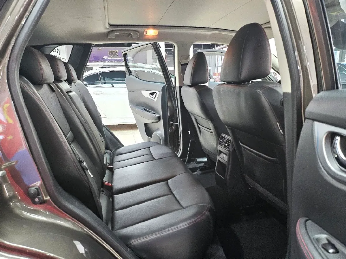 2022 Nissan Qashqai 2.0L 151HP L4 CVT,autocango,china used car exporter,china ev exporter,chinese used car exporter,chinese used ev exporter