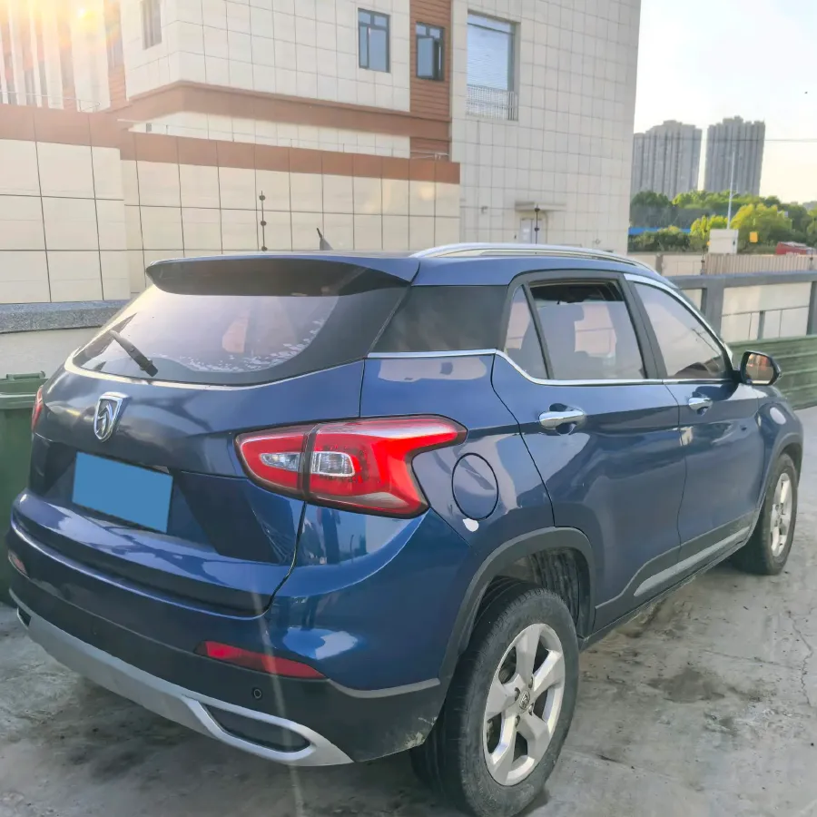 2017 BaoJun 310W 1.5L 105HP L4 6MT,autocango,china used car exporter,china ev exporter,chinese used car exporter,chinese used ev exporter