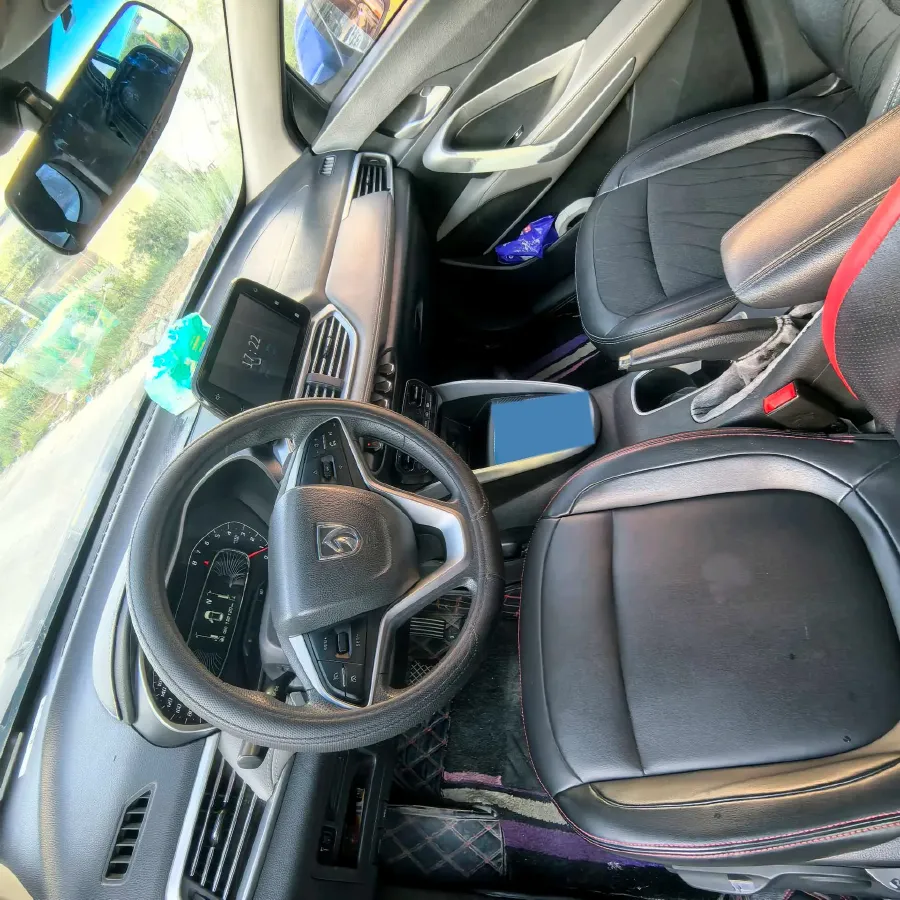 2017 BaoJun 310W 1.5L 105HP L4 6MT,autocango,china used car exporter,china ev exporter,chinese used car exporter,chinese used ev exporter