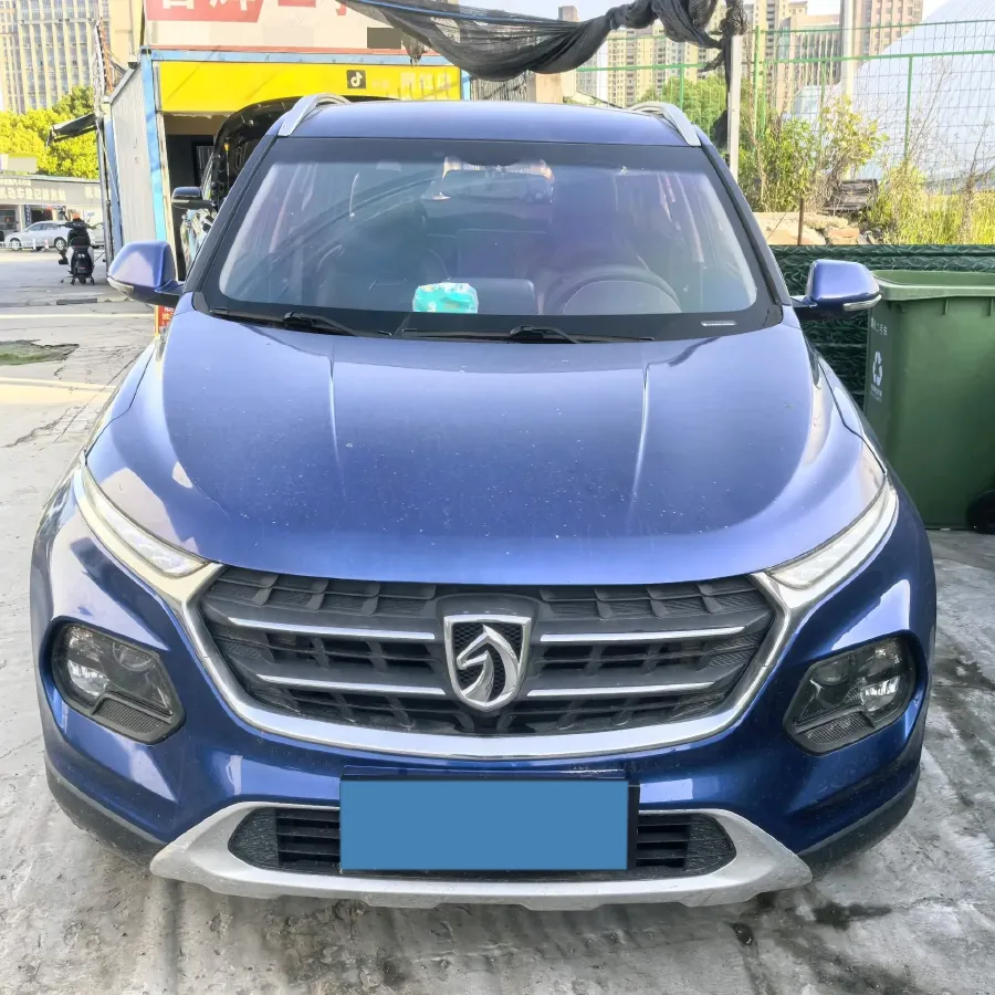 2017 BaoJun 310W 1.5L 105HP L4 6MT,autocango,china used car exporter,china ev exporter,chinese used car exporter,chinese used ev exporter