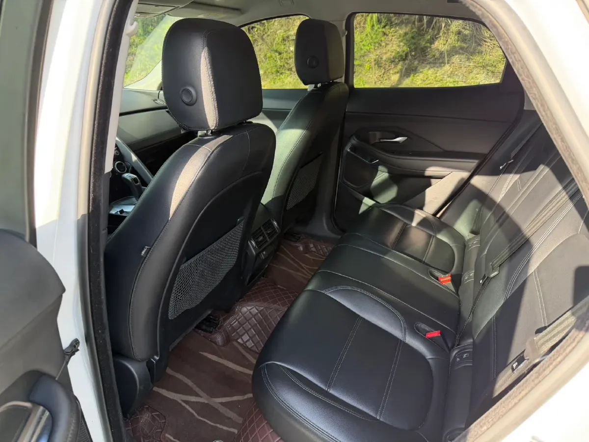 2018 Jaguar E-PACE 2.0T 249HP L4 9AT,autocango,china used car exporter,china ev exporter,chinese used car exporter,chinese used ev exporter