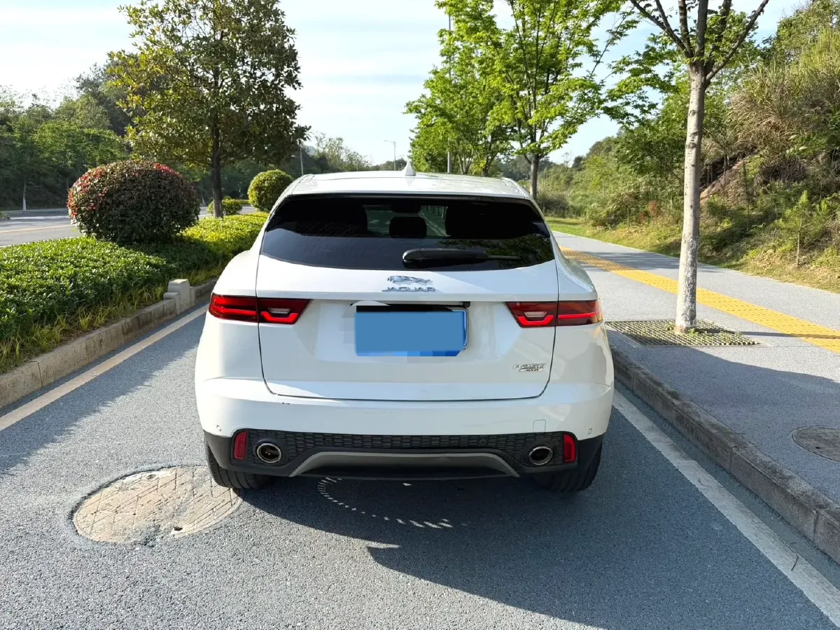 2018 Jaguar E-PACE 2.0T 249HP L4 9AT,autocango,china used car exporter,china ev exporter,chinese used car exporter,chinese used ev exporter