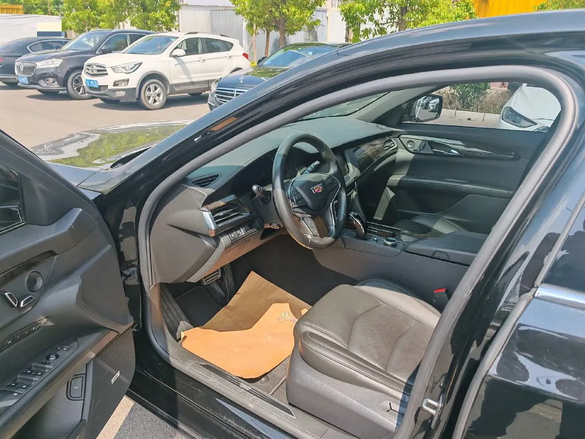 2022 Cadillac CT6 2.0T 237HP L4 10AT,autocango,china used car exporter,china ev exporter,chinese used car exporter,chinese used ev exporter