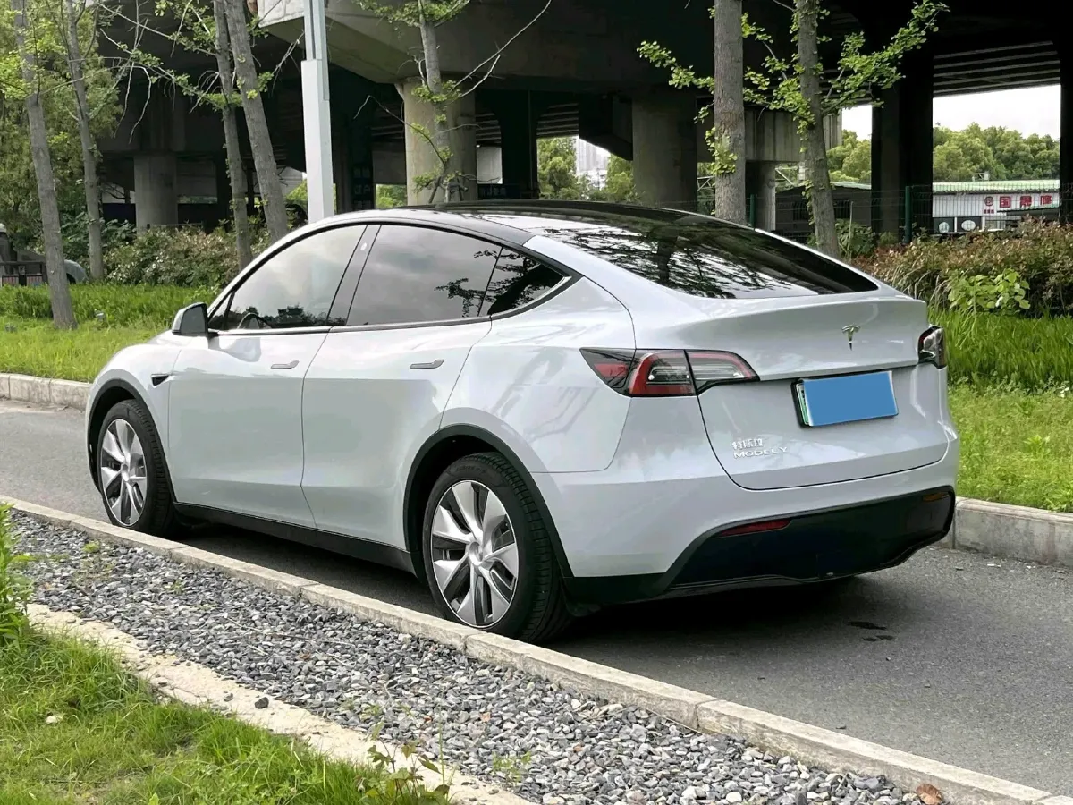 2022 Tesla Model Y BEV 60KWH,autocango,china used car exporter,china ev exporter,chinese used car exporter,chinese used ev exporter