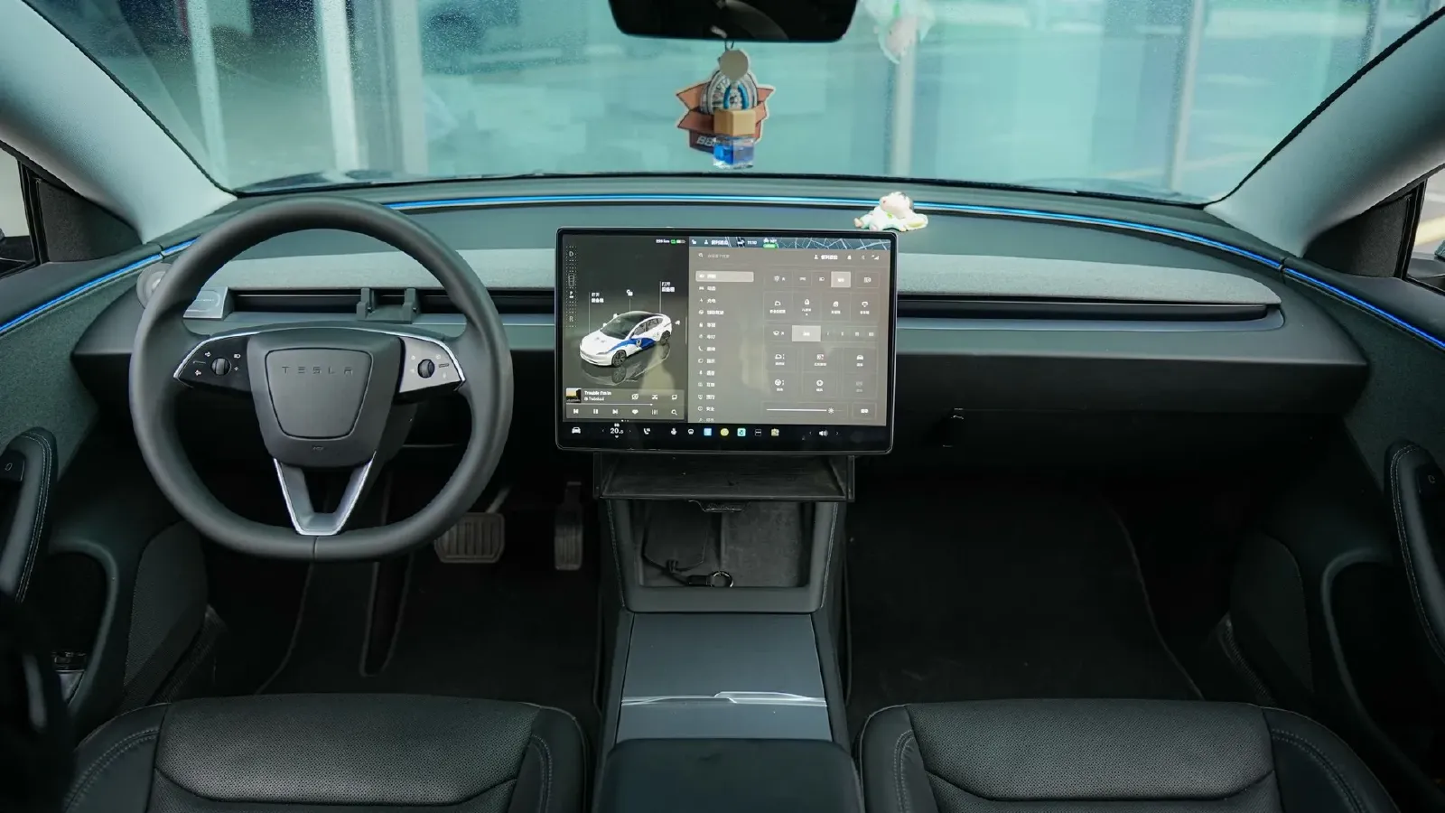 2025 Tesla Model 3 BEV 62.5KWH,autocango,china used car exporter,china ev exporter,chinese used car exporter,chinese used ev exporter