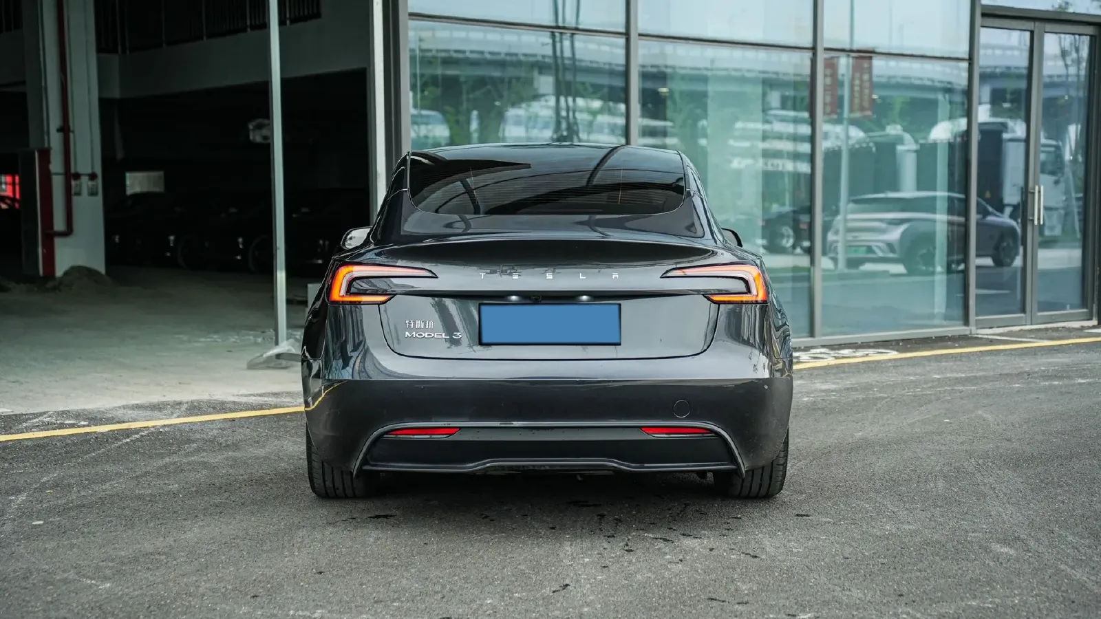 2025 Tesla Model 3 BEV 62.5KWH,autocango,china used car exporter,china ev exporter,chinese used car exporter,chinese used ev exporter