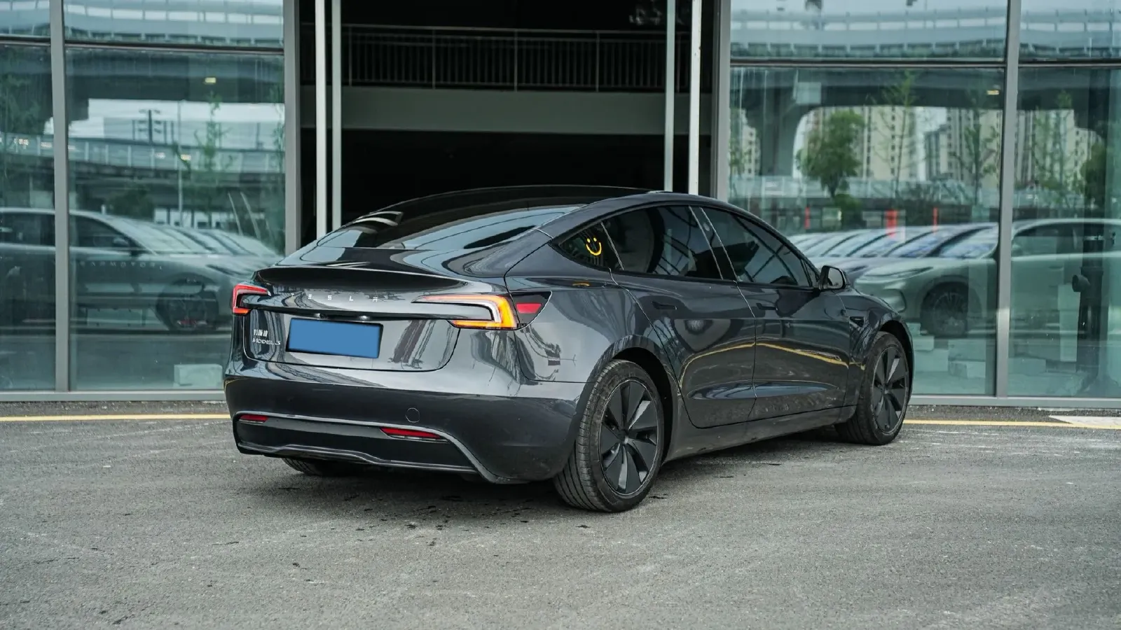 2025 Tesla Model 3 BEV 62.5KWH,autocango,china used car exporter,china ev exporter,chinese used car exporter,chinese used ev exporter