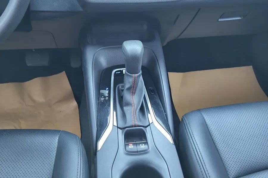 2021 Toyota Corolla 1.2T 116HP L4 CVT,autocango,china used car exporter,china ev exporter,chinese used car exporter,chinese used ev exporter