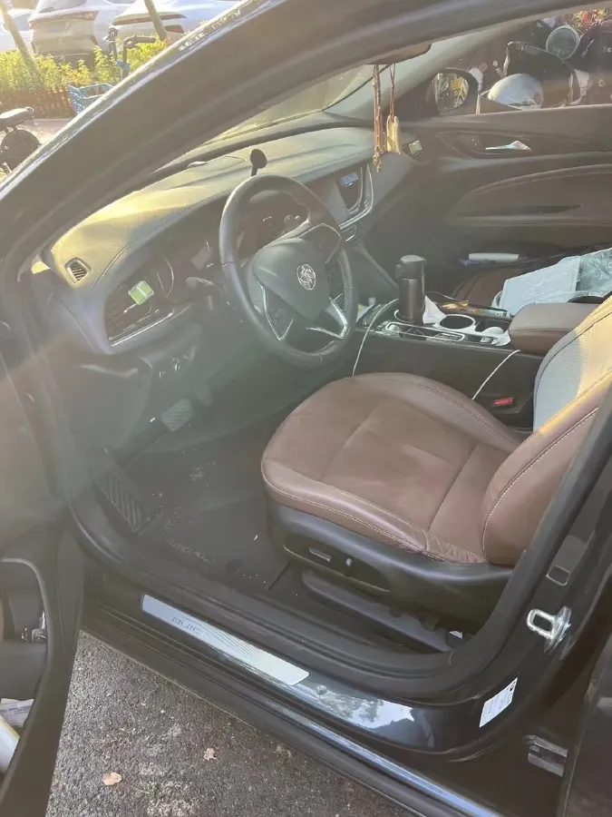 2020 Buick Regal 1.5T 169HP L4 9AT,autocango,china used car exporter,china ev exporter,chinese used car exporter,chinese used ev exporter