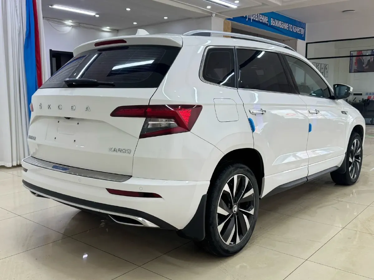 2022 Skoda Karoq 1.4T 150HP L4 7DCT,autocango,china used car exporter,china ev exporter,chinese used car exporter,chinese used ev exporter
