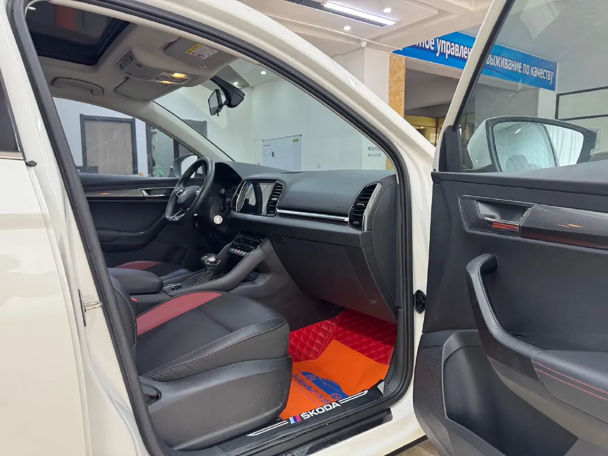 2022 Skoda Karoq 1.4T 150HP L4 7DCT,autocango,china used car exporter,china ev exporter,chinese used car exporter,chinese used ev exporter