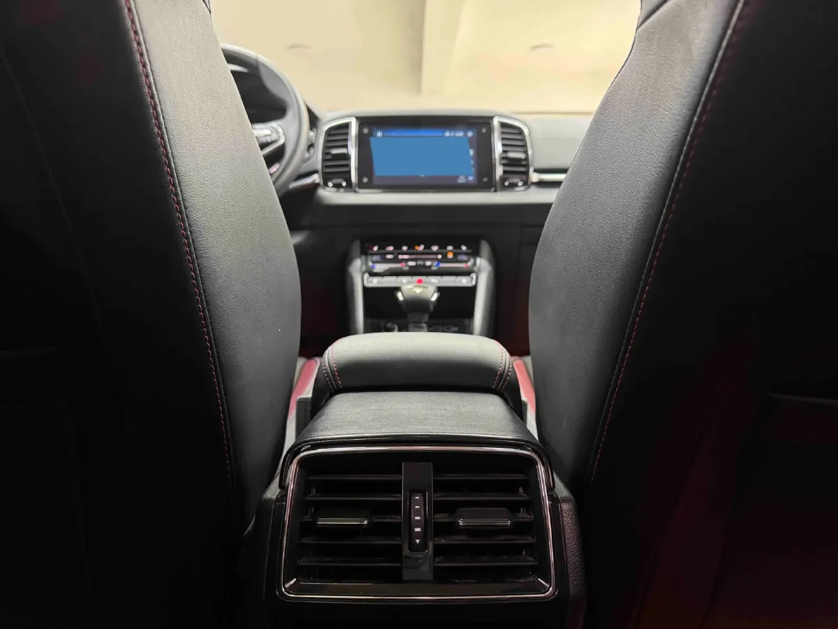 2022 Skoda Karoq 1.4T 150HP L4 7DCT,autocango,china used car exporter,china ev exporter,chinese used car exporter,chinese used ev exporter