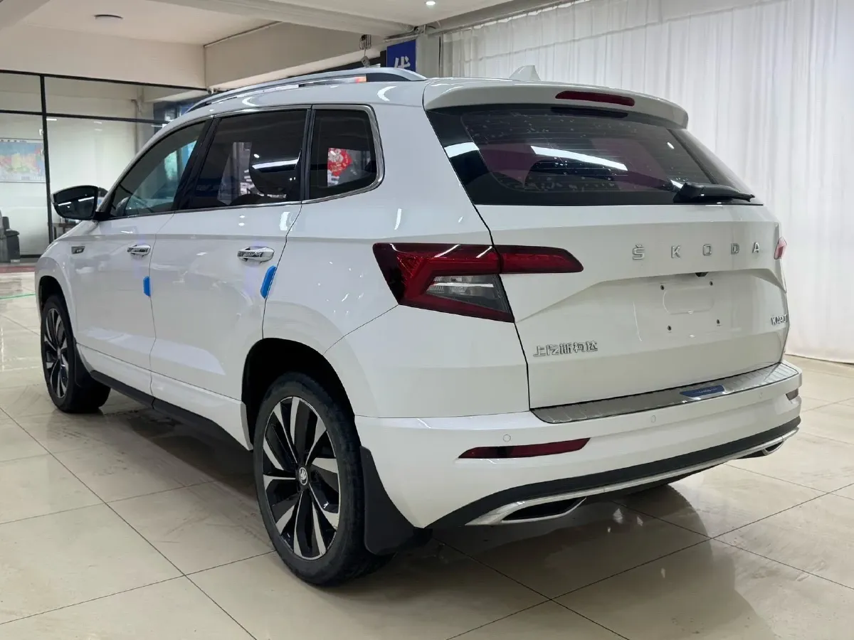 2022 Skoda Karoq 1.4T 150HP L4 7DCT,autocango,china used car exporter,china ev exporter,chinese used car exporter,chinese used ev exporter