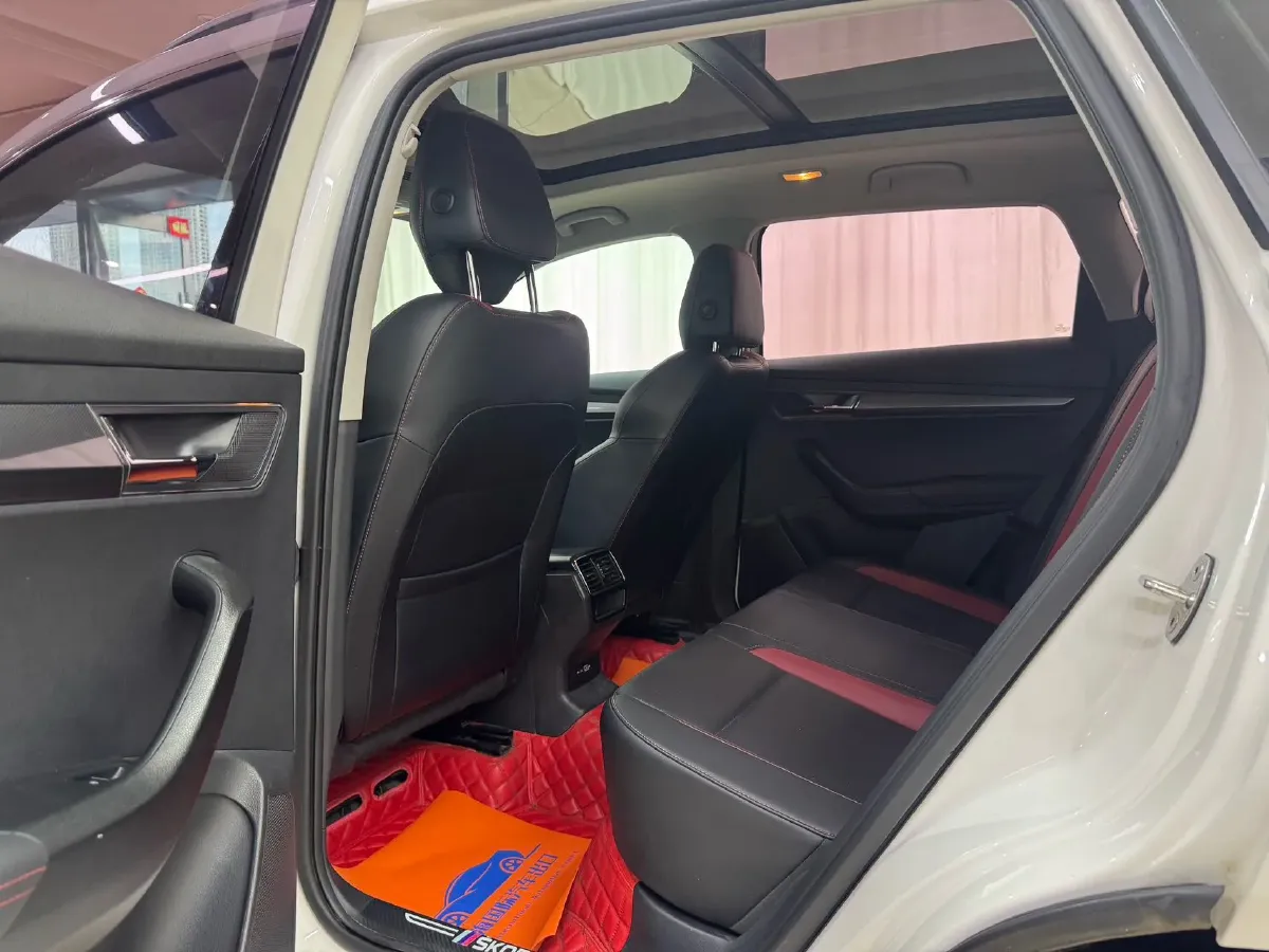 2022 Skoda Karoq 1.4T 150HP L4 7DCT,autocango,china used car exporter,china ev exporter,chinese used car exporter,chinese used ev exporter