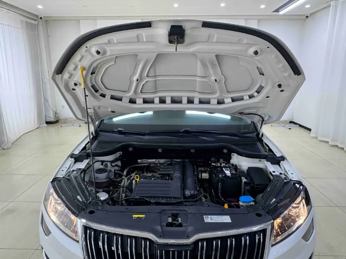 2022 Skoda Karoq 1.4T 150HP L4 7DCT,autocango,china used car exporter,china ev exporter,chinese used car exporter,chinese used ev exporter