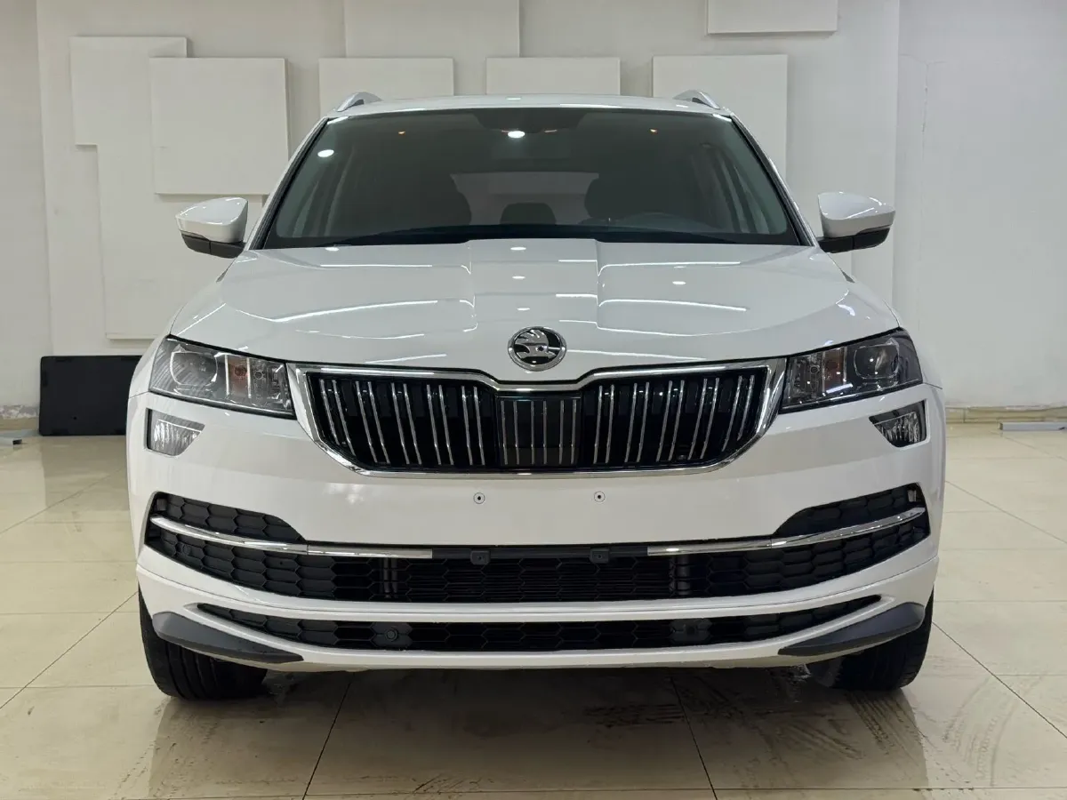 2022 Skoda Karoq 1.4T 150HP L4 7DCT,autocango,china used car exporter,china ev exporter,chinese used car exporter,chinese used ev exporter