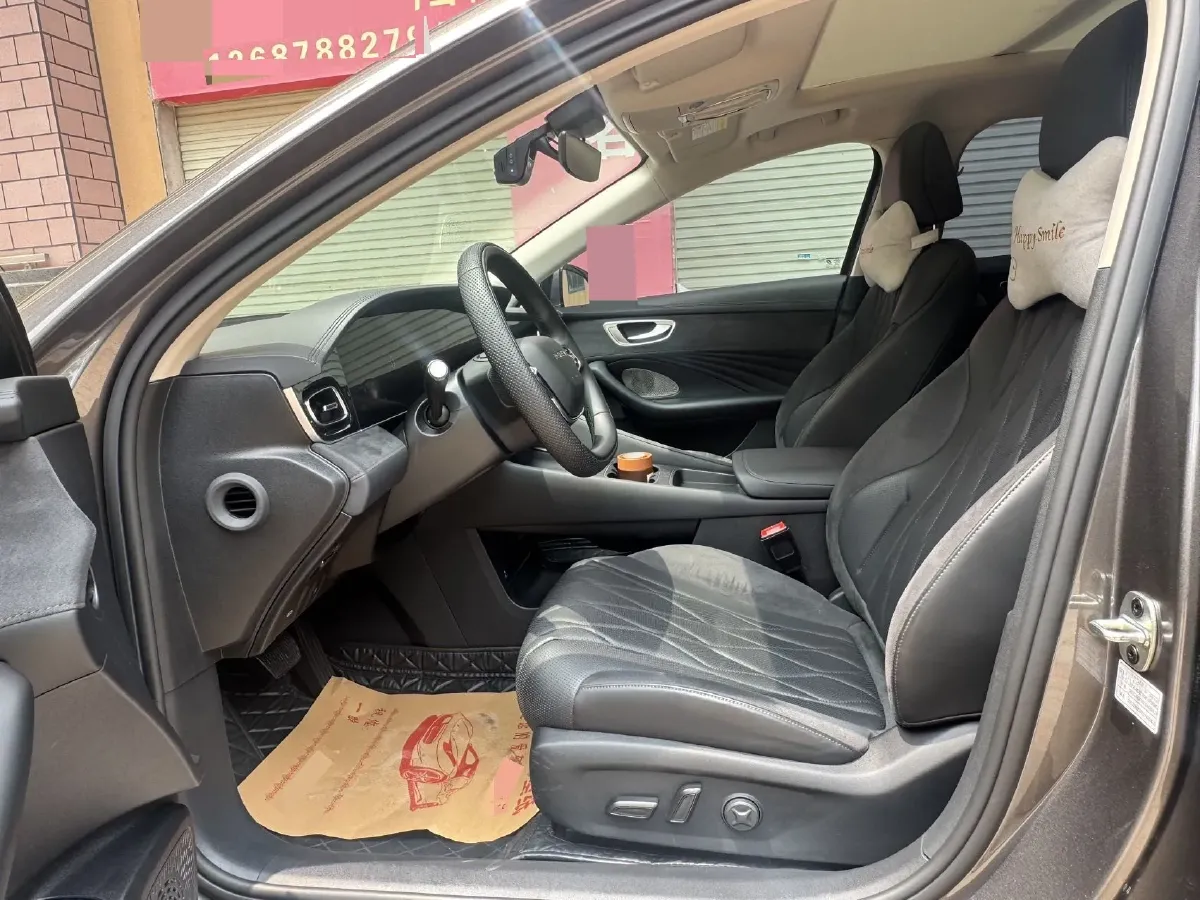 2023 Roewe D7 1.5L 112HP L4 1DHT PHEV 21.4KWH,autocango,china used car exporter,china ev exporter,chinese used car exporter,chinese used ev exporter