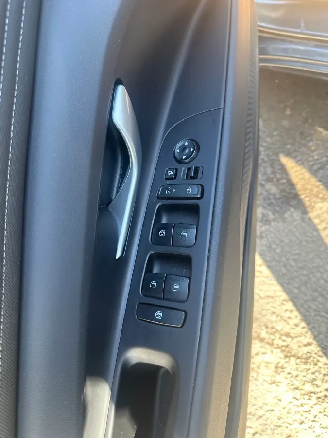 2023 Hyundai Elantra 1.5L 115HP L4 CVT,autocango,china used car exporter,china ev exporter,chinese used car exporter,chinese used ev exporter