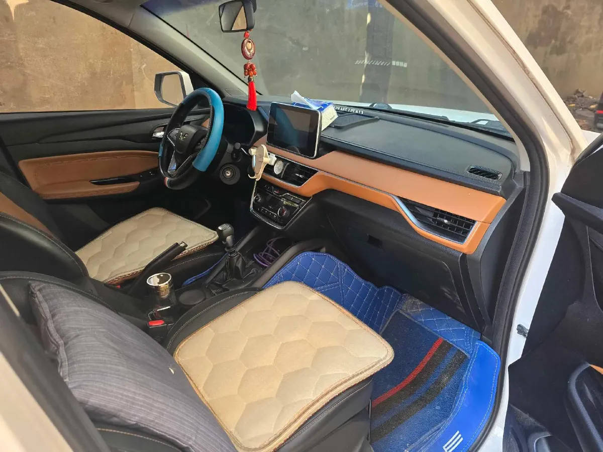 2018 WuLing HongGuang S3 1.5T 150HP L4 6MT,autocango,china used car exporter,china ev exporter,chinese used car exporter,chinese used ev exporter