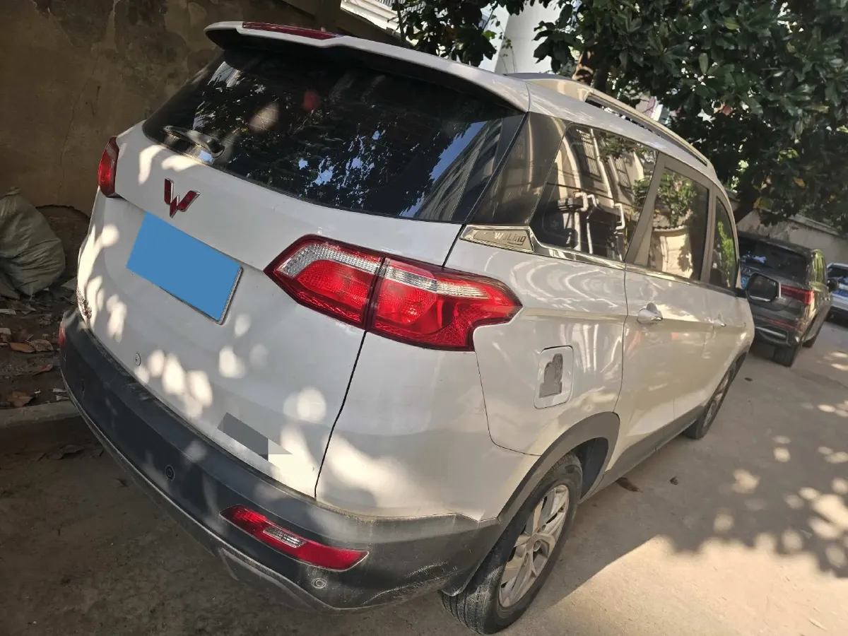 2018 WuLing HongGuang S3 1.5T 150HP L4 6MT,autocango,china used car exporter,china ev exporter,chinese used car exporter,chinese used ev exporter