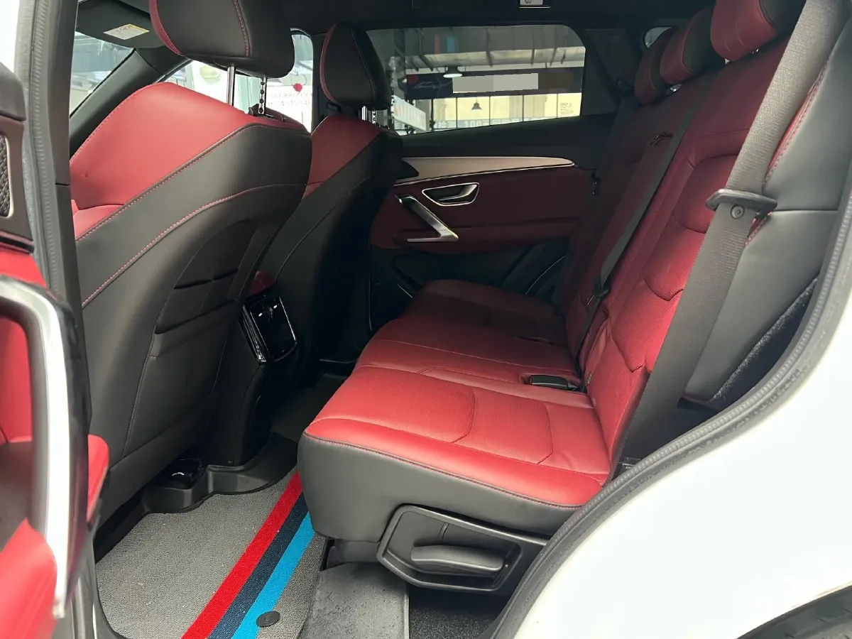 2021 Bestune B70 1.5T 169HP L4 7DCT,autocango,china used car exporter,china ev exporter,chinese used car exporter,chinese used ev exporter