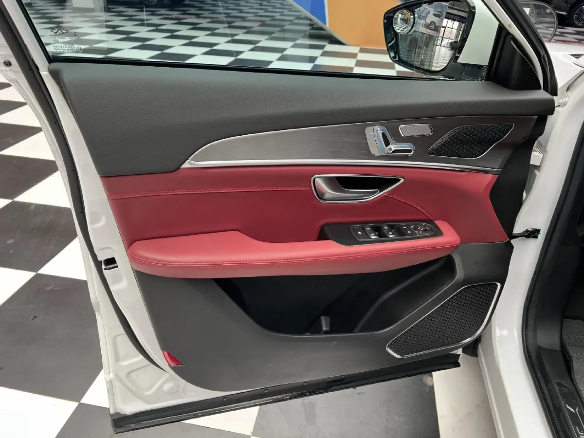 2021 Bestune B70 1.5T 169HP L4 7DCT,autocango,china used car exporter,china ev exporter,chinese used car exporter,chinese used ev exporter