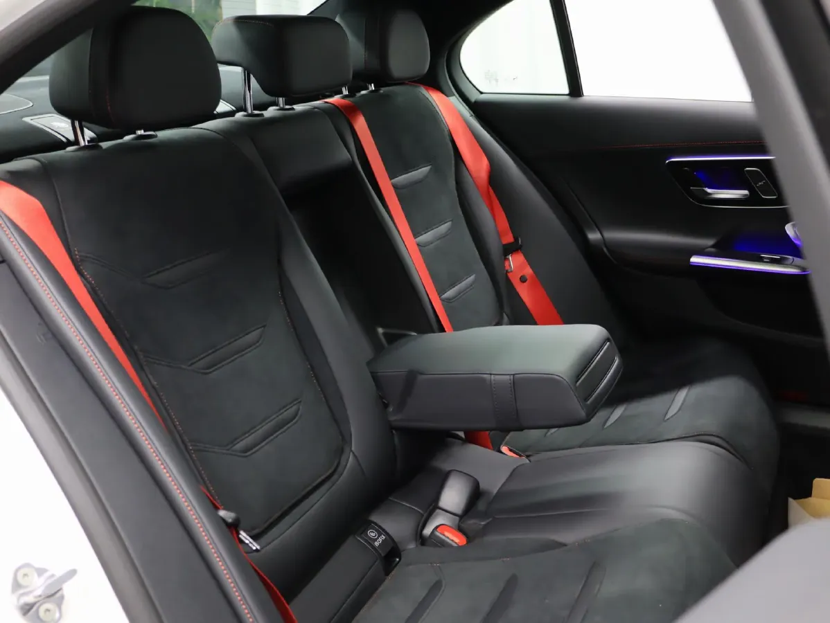 2024 Mercedes-Benz C AMG 2.0T 408HP L4 9AT,autocango,china used car exporter,china ev exporter,chinese used car exporter,chinese used ev exporter