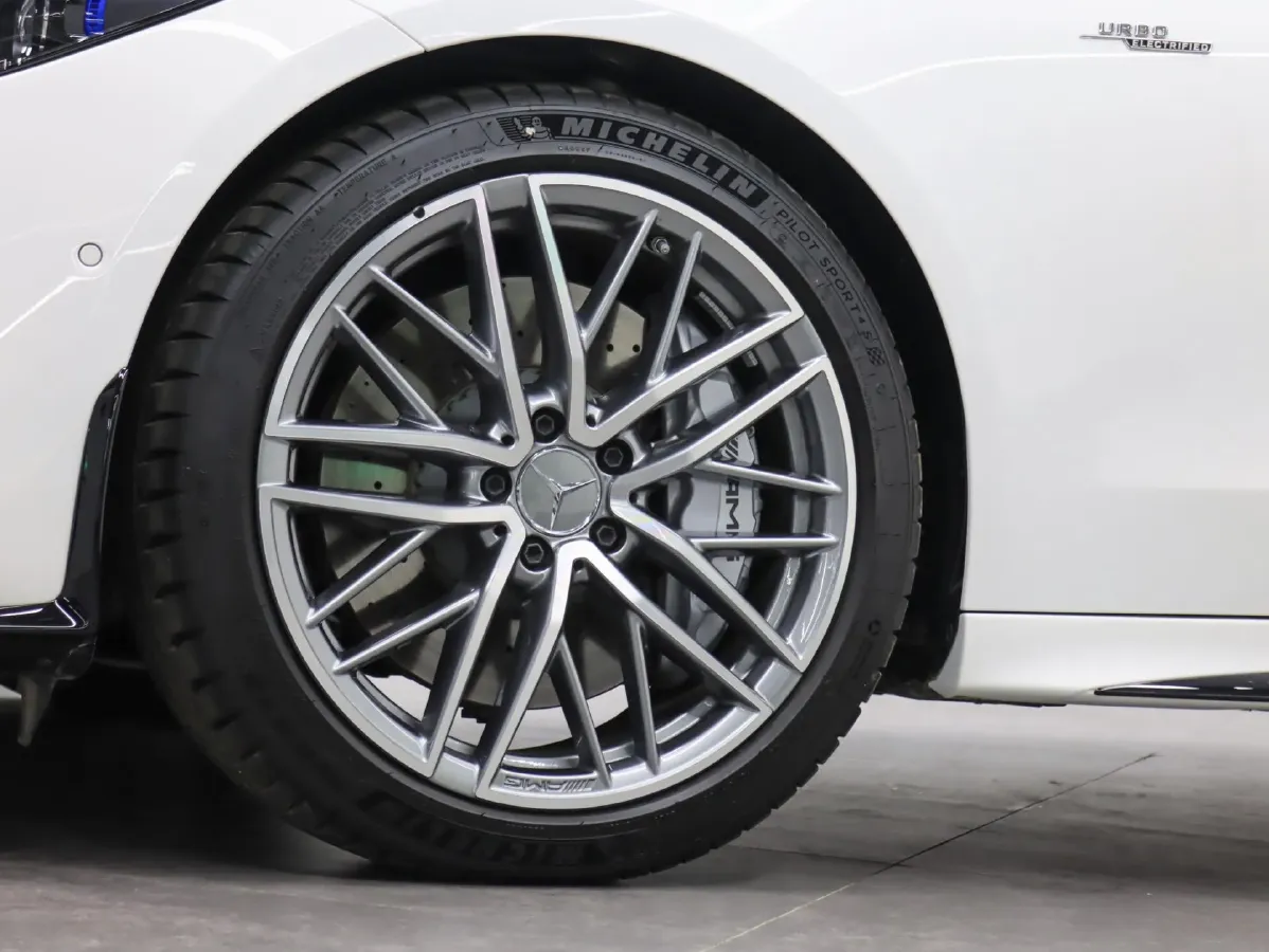 2024 Mercedes-Benz C AMG 2.0T 408HP L4 9AT,autocango,china used car exporter,china ev exporter,chinese used car exporter,chinese used ev exporter