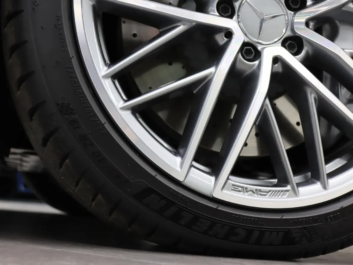 2024 Mercedes-Benz C AMG 2.0T 408HP L4 9AT,autocango,china used car exporter,china ev exporter,chinese used car exporter,chinese used ev exporter