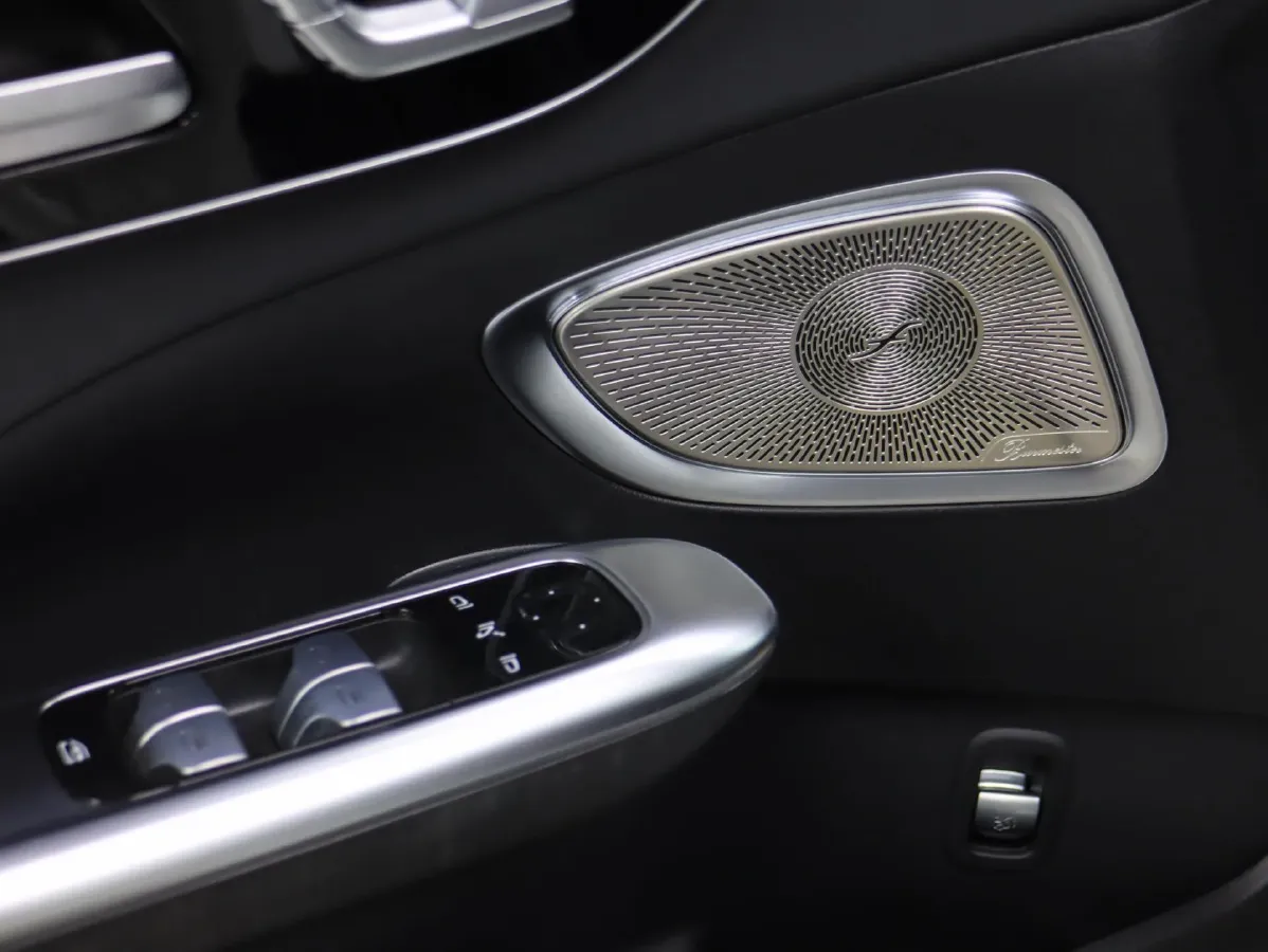 2024 Mercedes-Benz C AMG 2.0T 408HP L4 9AT,autocango,china used car exporter,china ev exporter,chinese used car exporter,chinese used ev exporter