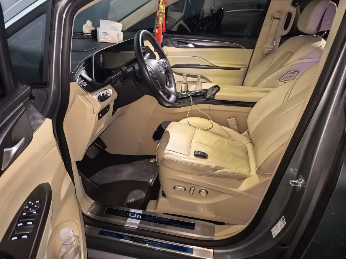 2023 Buick GL8 2.0T 237HP L4 9AT,autocango,china used car exporter,china ev exporter,chinese used car exporter,chinese used ev exporter