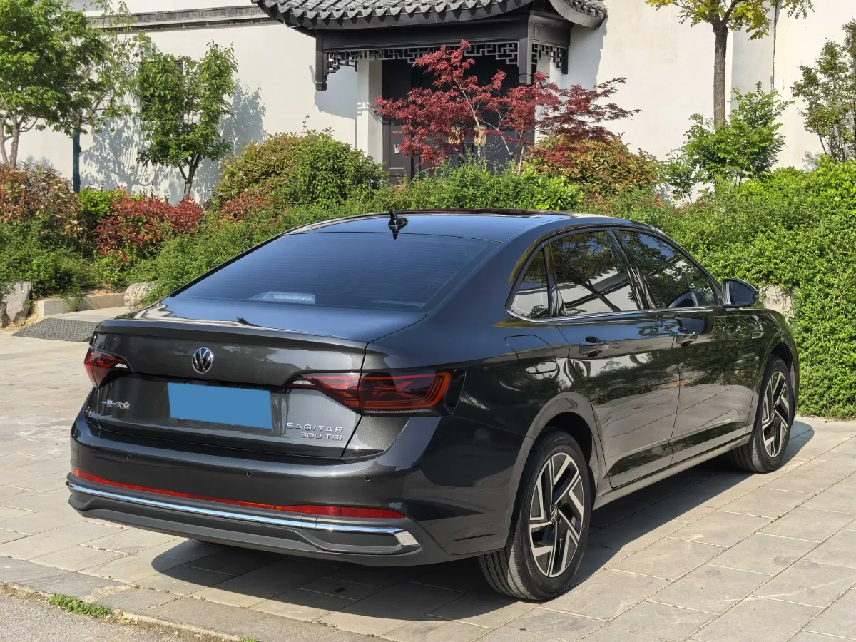 2024 Volkswagen Sagitar 1.5T 160HP L4 7DCT,autocango,china used car exporter,china ev exporter,chinese used car exporter,chinese used ev exporter