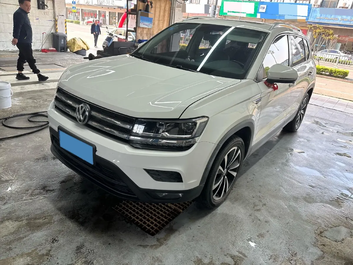 2019 MINI MINI 1.5T 102HP L3 7DCT,autocango,china used car exporter,china ev exporter,chinese used car exporter,chinese used ev exporter