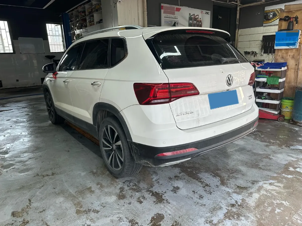 2019 MINI MINI 1.5T 102HP L3 7DCT,autocango,china used car exporter,china ev exporter,chinese used car exporter,chinese used ev exporter