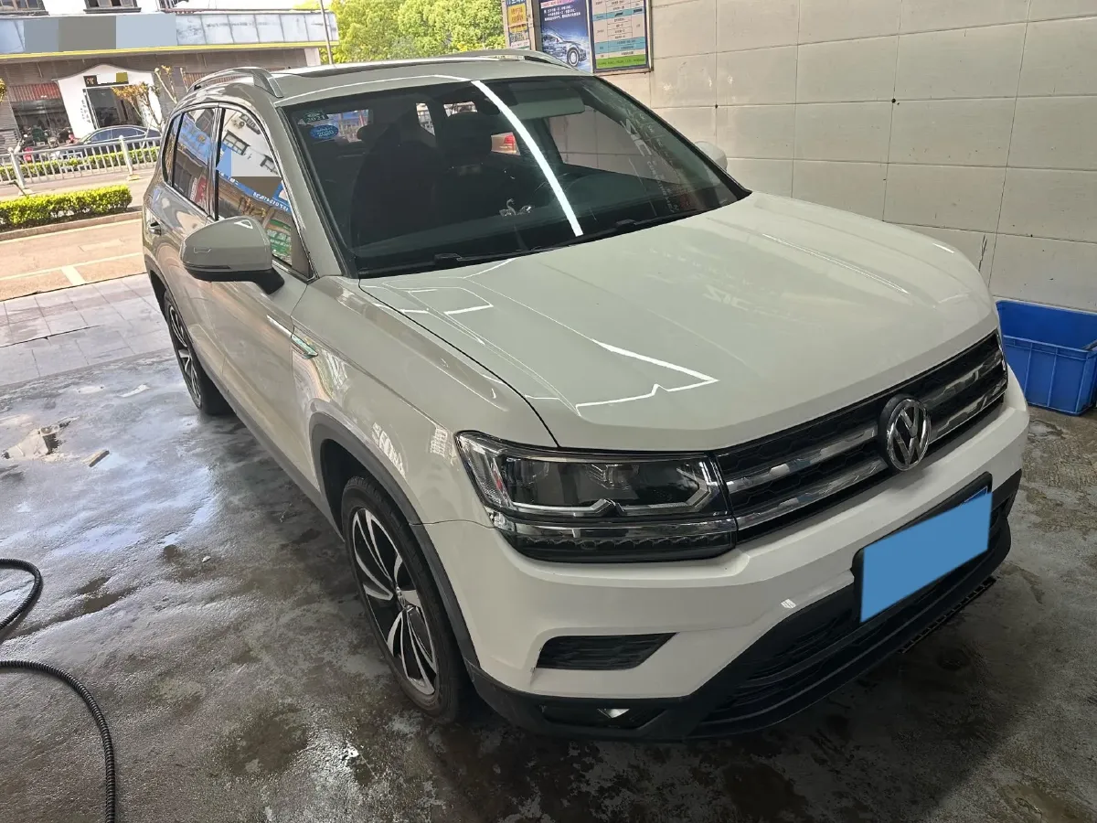 2019 MINI MINI 1.5T 102HP L3 7DCT,autocango,china used car exporter,china ev exporter,chinese used car exporter,chinese used ev exporter