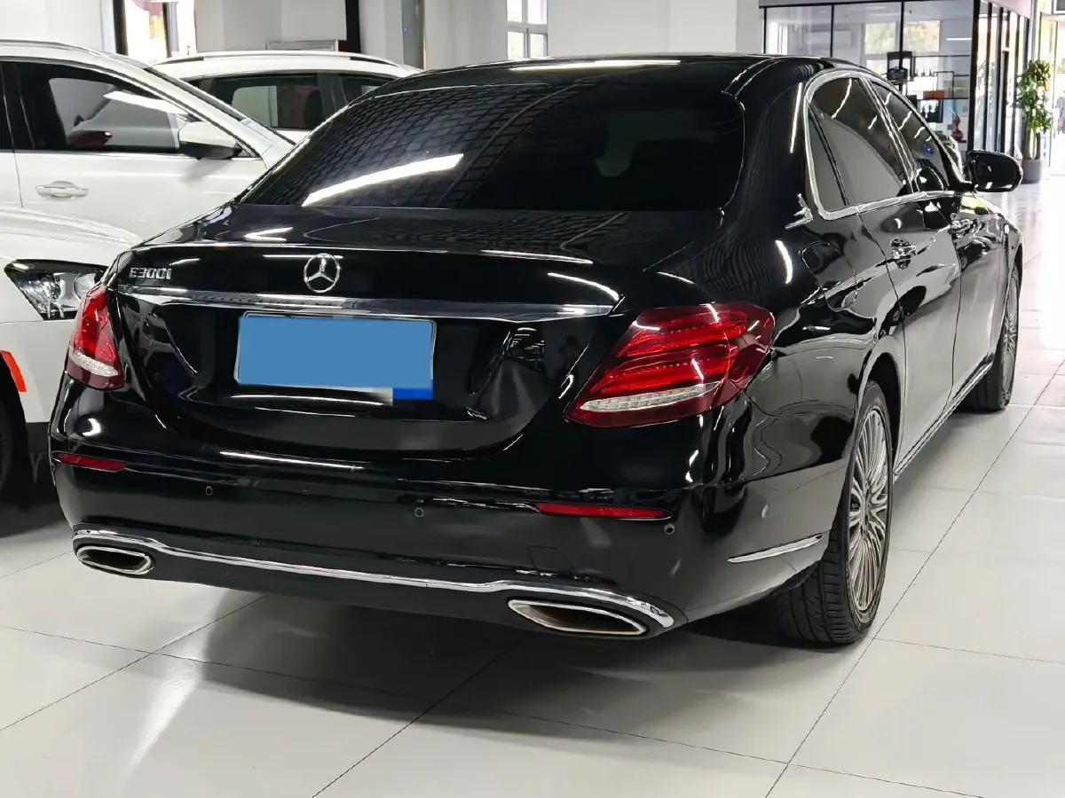 2020 Mercedes-Benz E Class 2.0T 258HP L4 9AT,autocango,china used car exporter,china ev exporter,chinese used car exporter,chinese used ev exporter