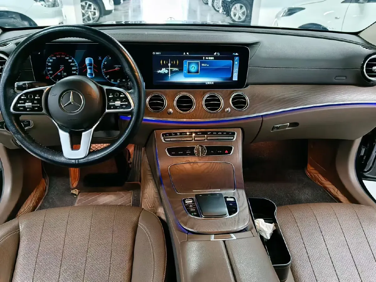 2020 Mercedes-Benz E Class 2.0T 258HP L4 9AT,autocango,china used car exporter,china ev exporter,chinese used car exporter,chinese used ev exporter