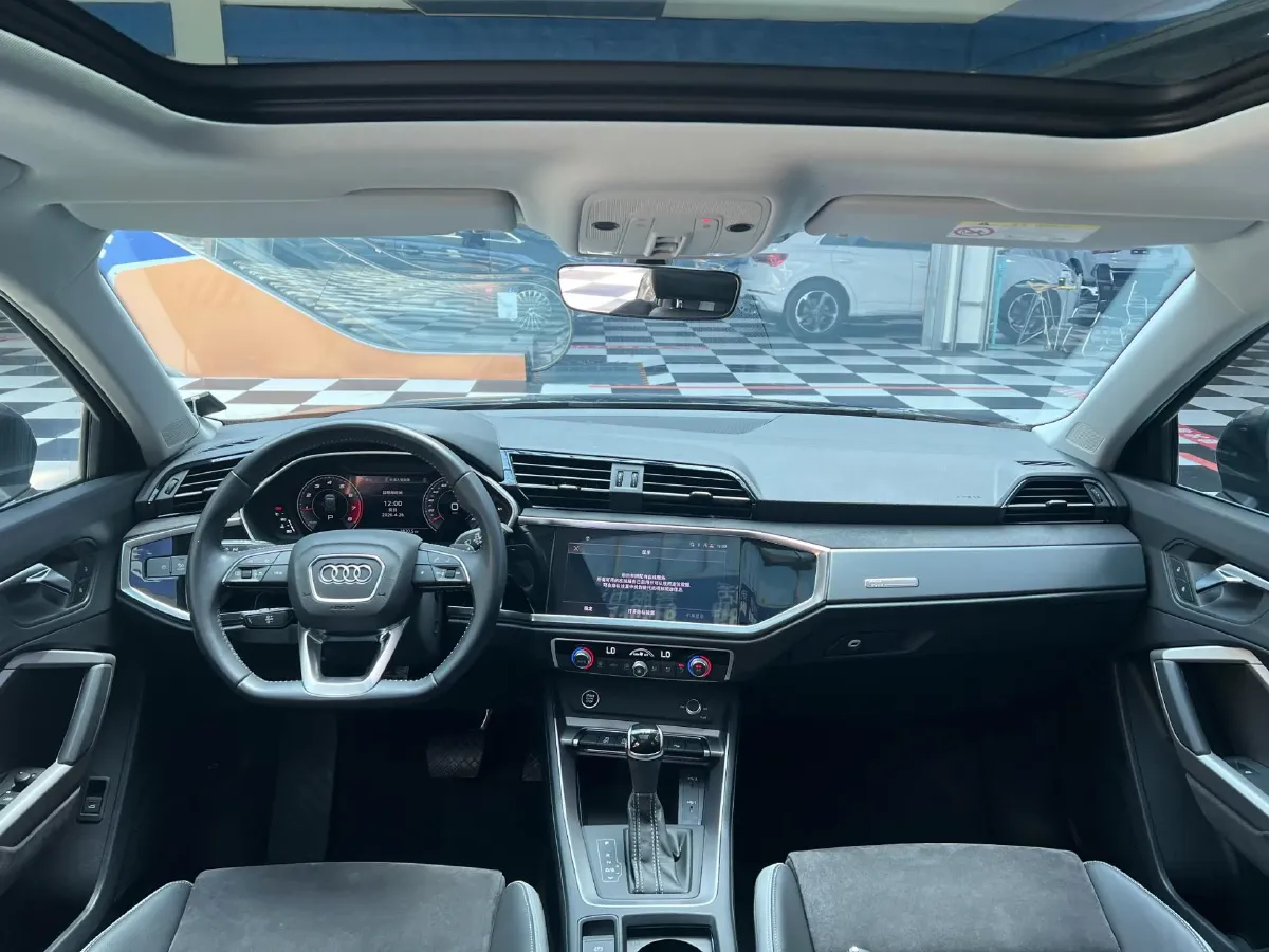 2022 Audi Q3 1.4T 150HP L4 7DCT,autocango,china used car exporter,china ev exporter,chinese used car exporter,chinese used ev exporter