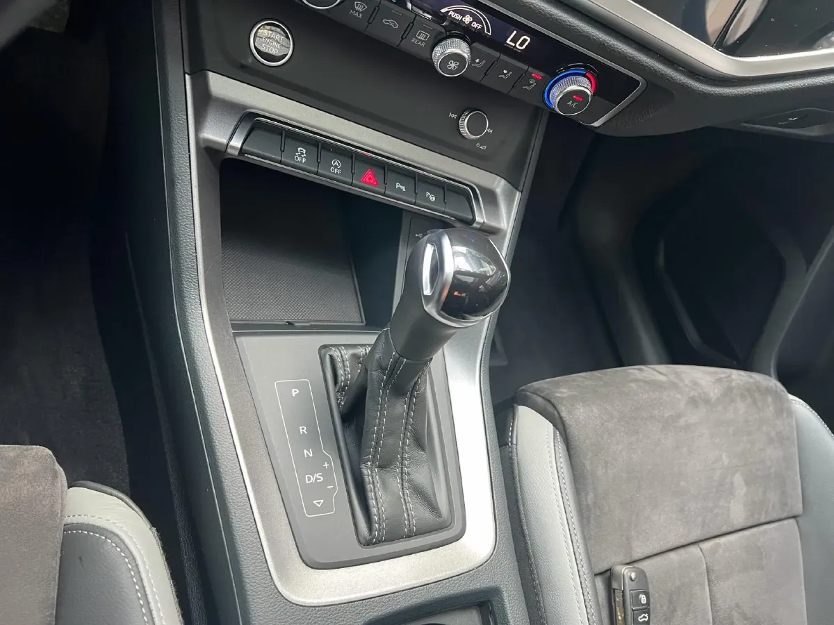 2022 Audi Q3 1.4T 150HP L4 7DCT,autocango,china used car exporter,china ev exporter,chinese used car exporter,chinese used ev exporter