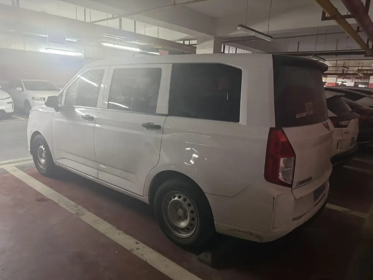 2019 WuLing HongGuang Plus 1.5T 147HP L4 6MT,autocango,china used car exporter,china ev exporter,chinese used car exporter,chinese used ev exporter