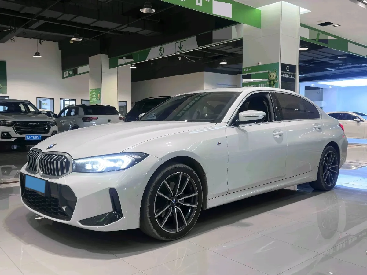 2023 BMW 3 Series 2.0T 156HP L4 8AT,autocango,china used car exporter,china ev exporter,chinese used car exporter,chinese used ev exporter