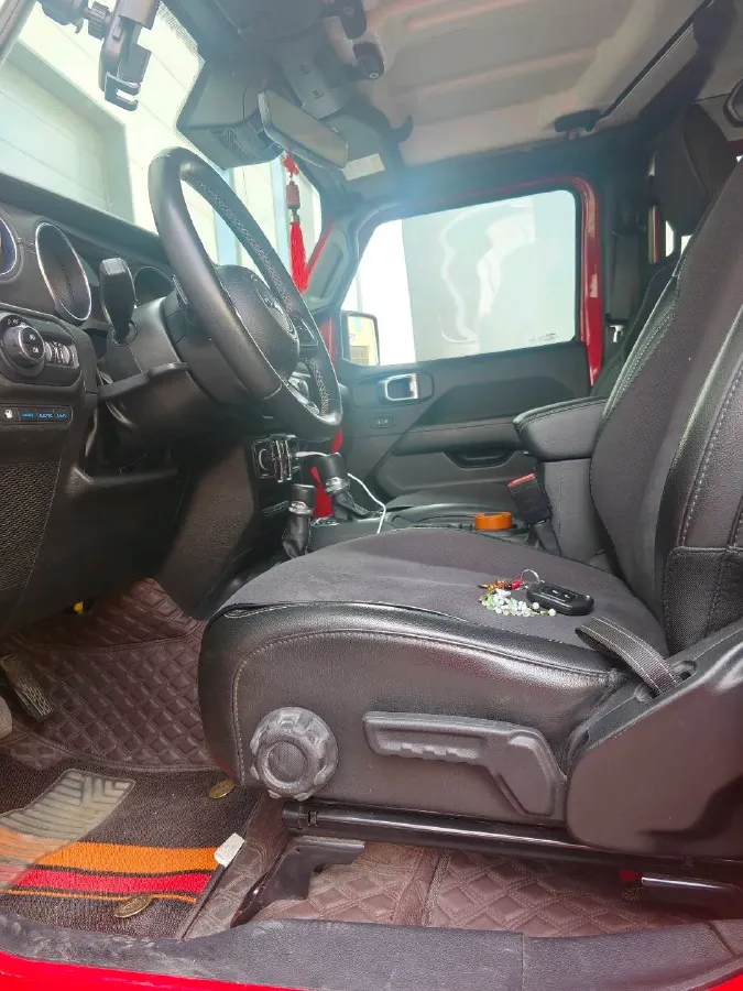 2021 Jeep Wrangler 2.0T 266HP L4 8AT PHEV 17KWH,autocango,china used car exporter,china ev exporter,chinese used car exporter,chinese used ev exporter