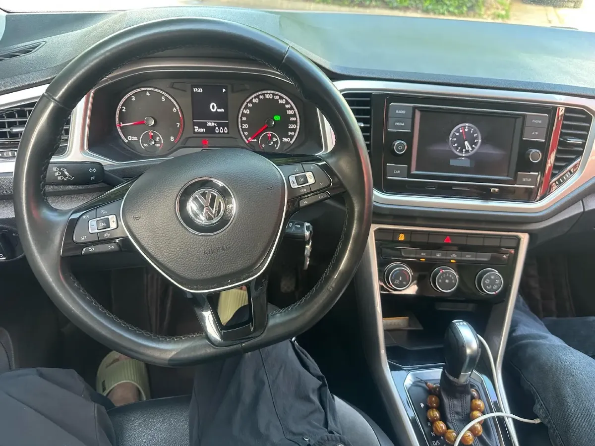 2020 Volkswagen T-Roc 1.4T 150HP L4 7DCT,autocango,china used car exporter,china ev exporter,chinese used car exporter,chinese used ev exporter